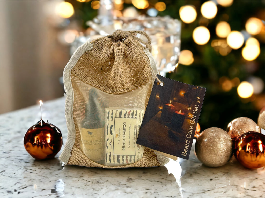 Beard Grooming Gift Pouch, Christmas Edition - Funky Soap Shop